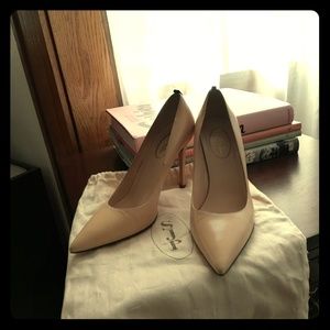 SJP nude heels
